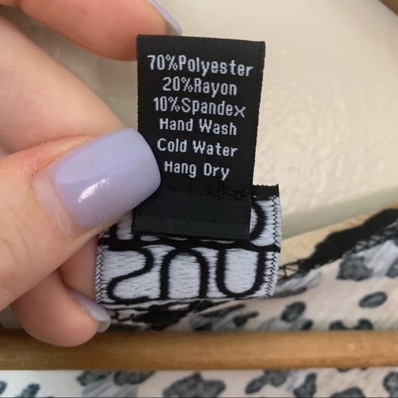 [Clara Sun Woo] Animal Print Long Sleeve V-neck Ruffle Top - Picture 5 of 7